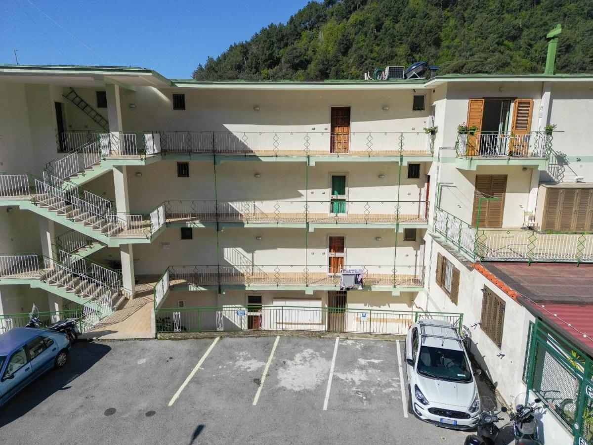 Casa Aura - Amalfi Coast Apartment Maiori Exterior photo